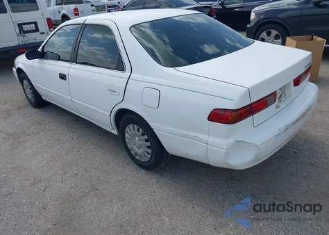 1999 Toyota Camry Le from USA, damaged, VIN 4T1BG22K4XU542750